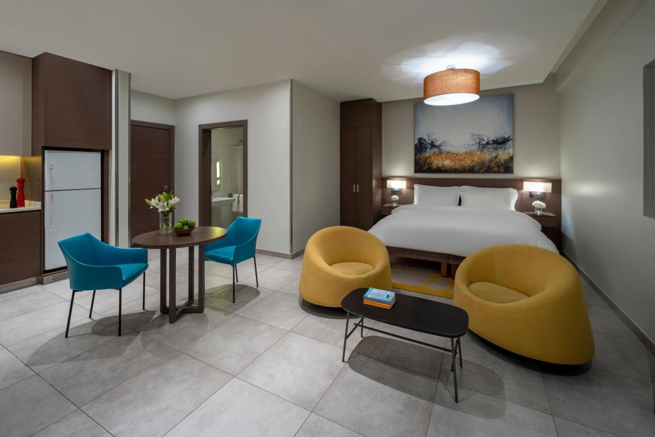 Hotel Adagio Malik Road 4*
