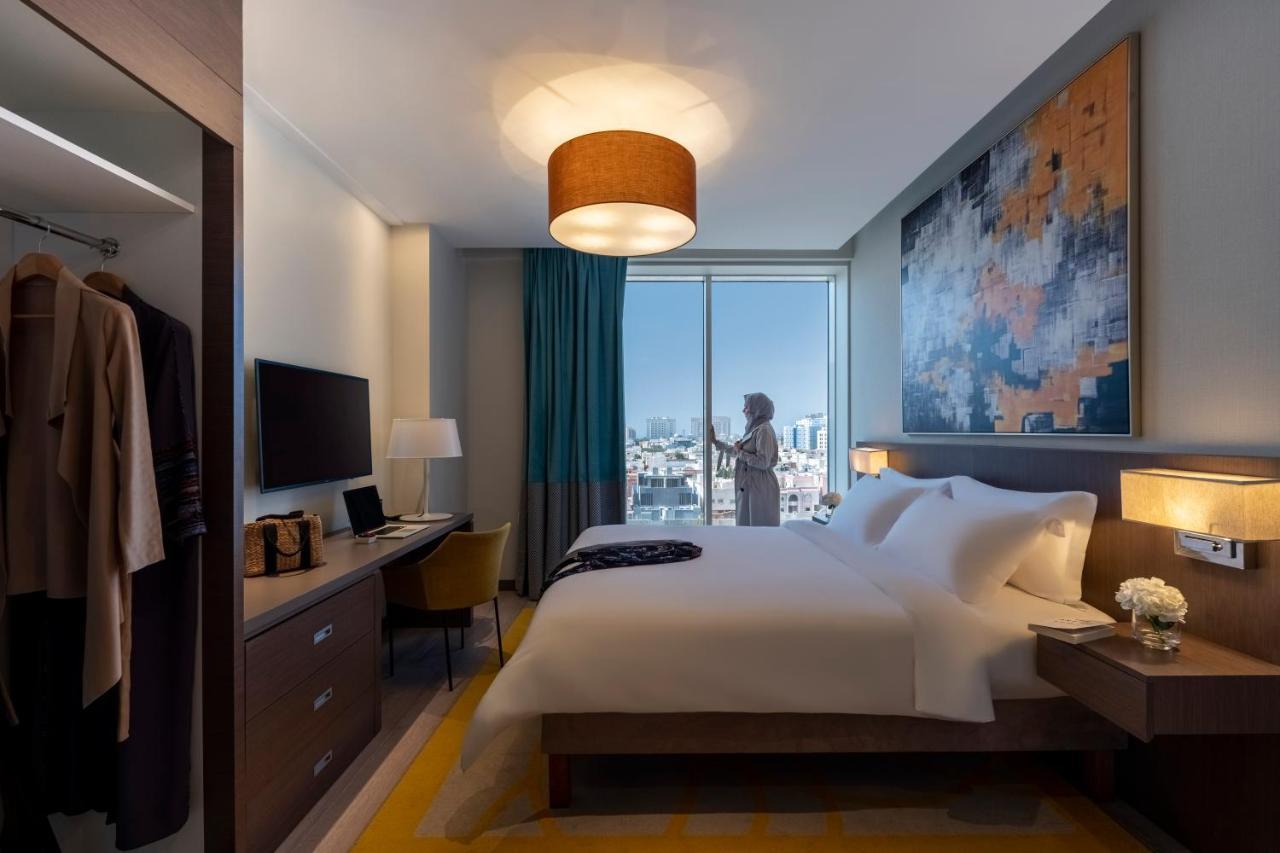Adagio Malik Road Hotel