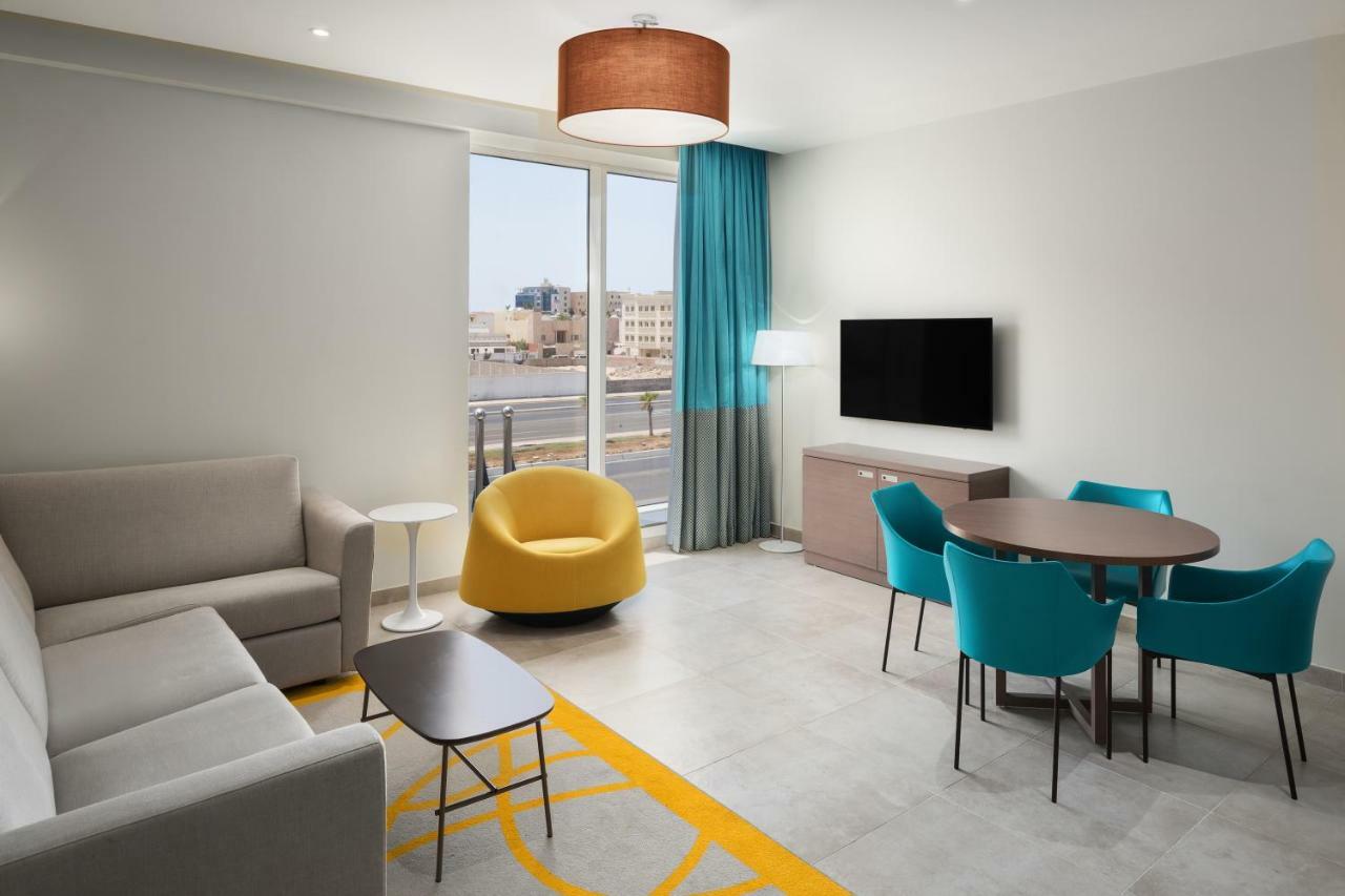 Adagio Malik Road Hotel