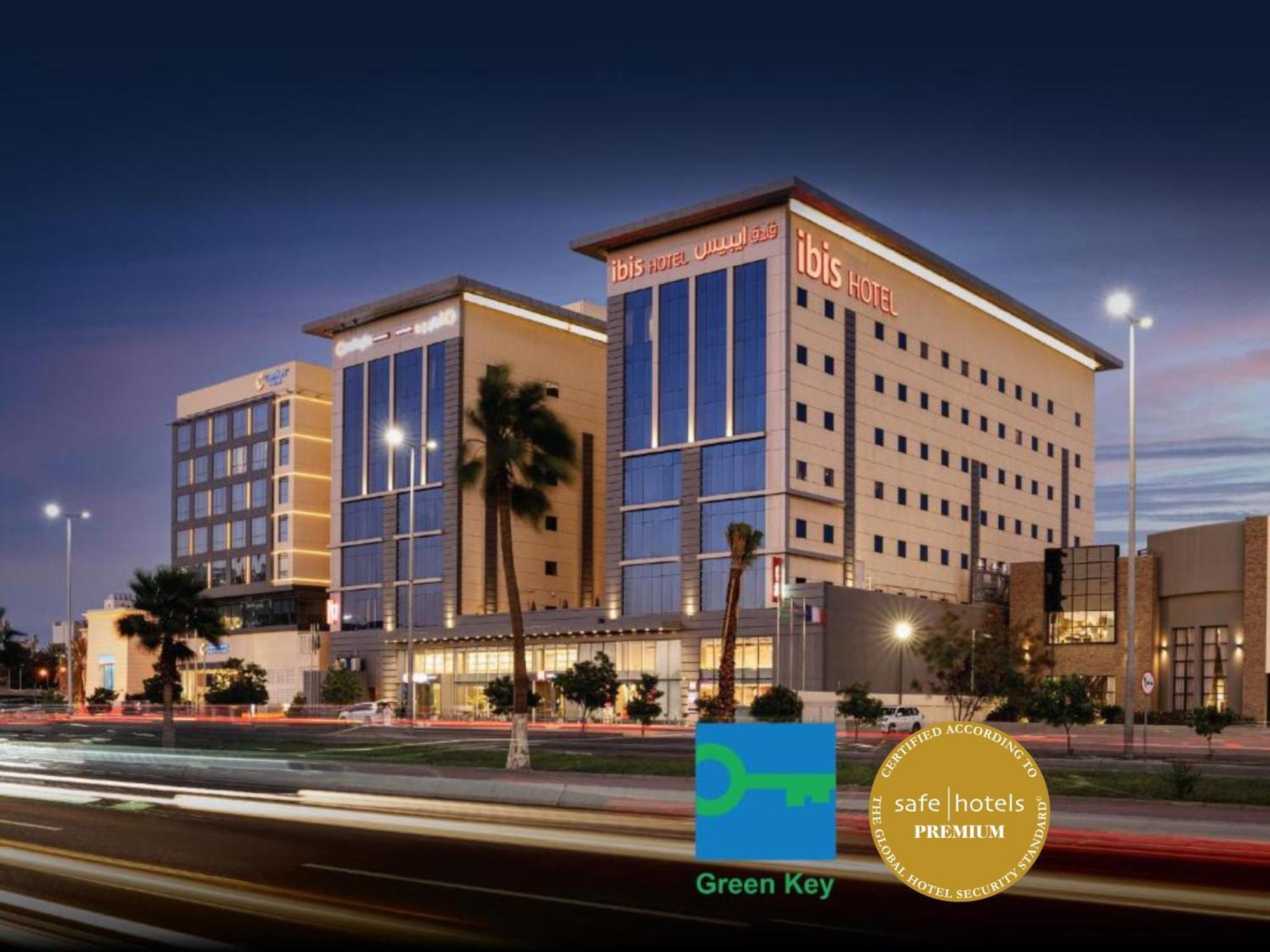 Hotel Adagio Malik Road 4*